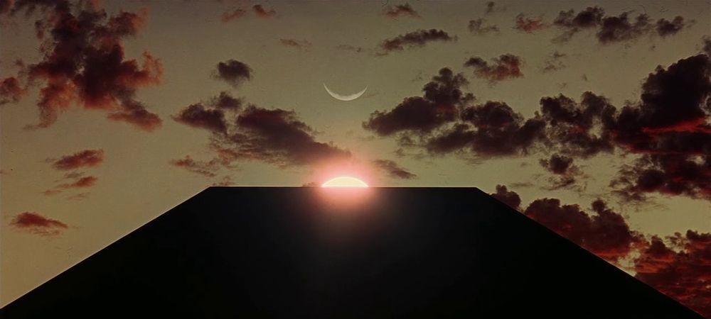 A frame from 2001.A.Space.Odyssey.1968.720p.BrRip.x264.YIFY.mp4 at 870.83 seconds.