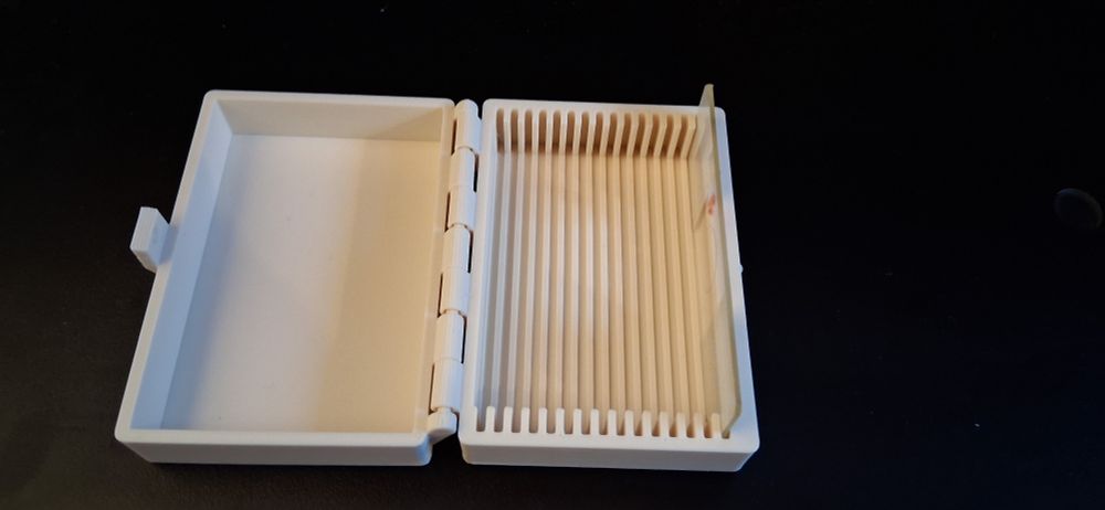 3D printed microscope slide holder. Open.
