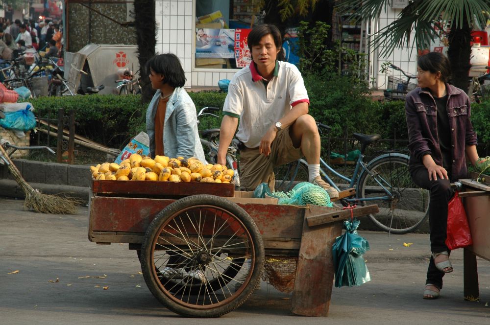 Fruit seller in Shanghai