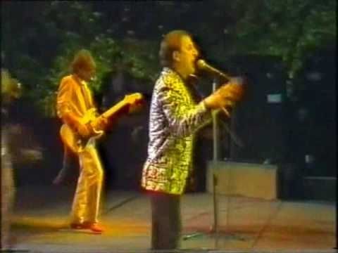 La Mosca - Orquesta Mondragon
