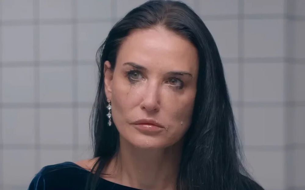 Demi Moore está de volta em filme de terror sobre envelhecimento - Update or Die!