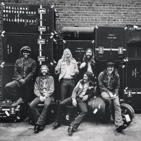 Album cover of the Allman Brothers Band's 1971 album "At Fillmore East"