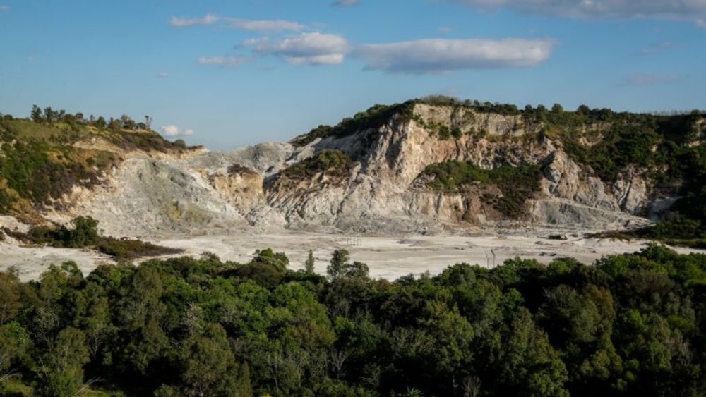 Seismic storm hits Italy’s Campi Flegrei super volcano with strongest earthquake in 40 years | CNN