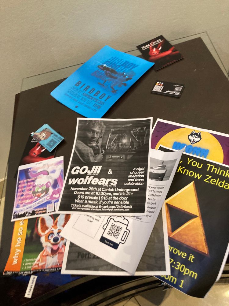 con detritus. i wanna go to that show