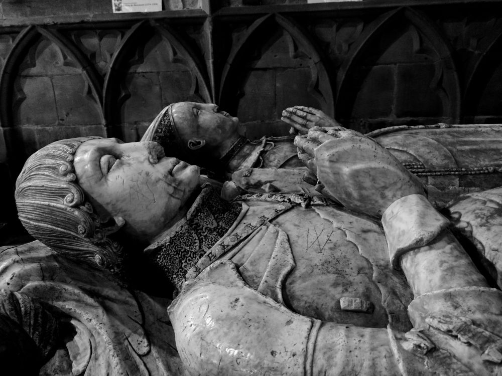 Black and white image of the joint head of Sir John Fitzherbert on his tomb dated to the first quarter of the 15th century. St Mary and St Barlok, Norbury. #Derbyshire
