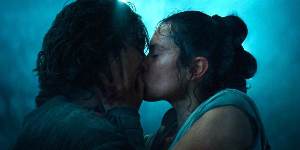 Yes, the Big Reylo Kiss in ‘The Rise of Skywalker’ Was Partially Reshoots, Daisy Ridley Confirms