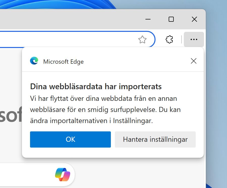 Screenshot of Microsoft Edge showing an alert stating “your browser data has been imported” (translated to English from Swedish). 