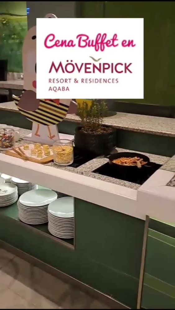 Fantástico el buffet de cenas en @movenpickaqaba  Comida cocinada al momento y child zone. #buffet #buffetinfantil #cena #dinner #movenpickhotels #movenpickaqaba #travel #viaje #viajar #jordania #jord...