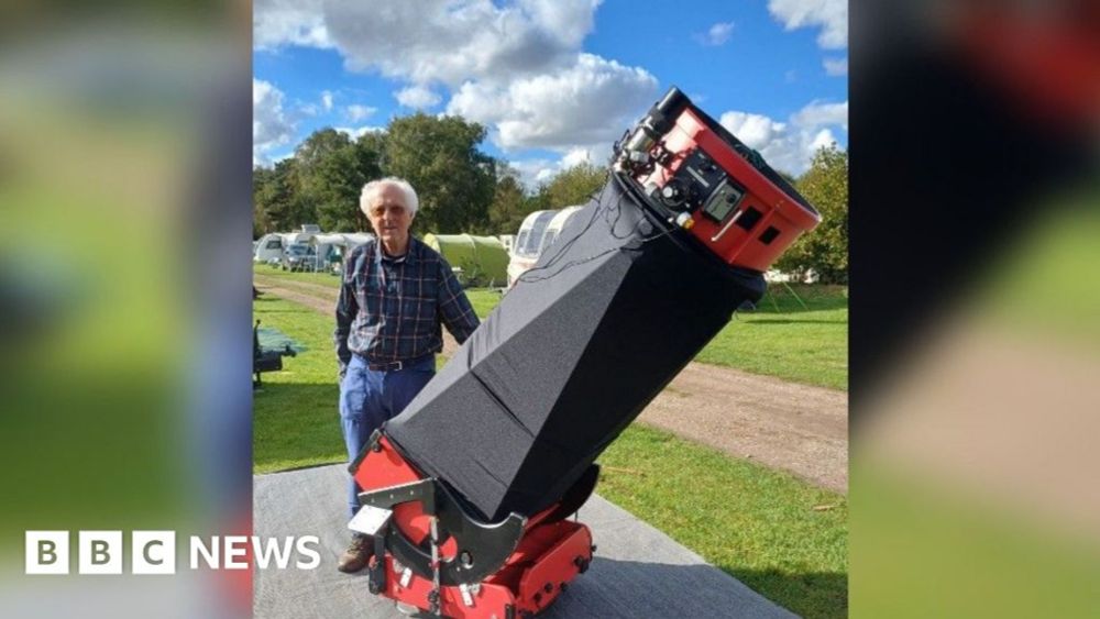 Hundreds gather for 'star party' on Norfolk coast