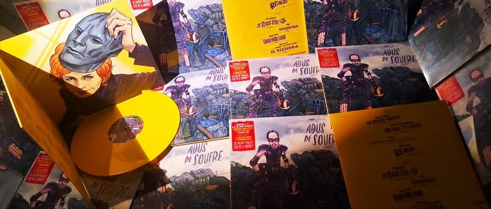 La vache! On l'a reçu! Le vinyle "ABUS DE SOUFRE", que j'ai co-produit, et pour lequel j'ai enregistré 2 titres, auprès de collègues resplendissants. Putain de bel objet.

8 B.O. du cinoche français, revisitées librement par des apocalyptiques!

Commande+écoute: https://distornoiz.bandcamp.com/album/abus-de-soufre-lp