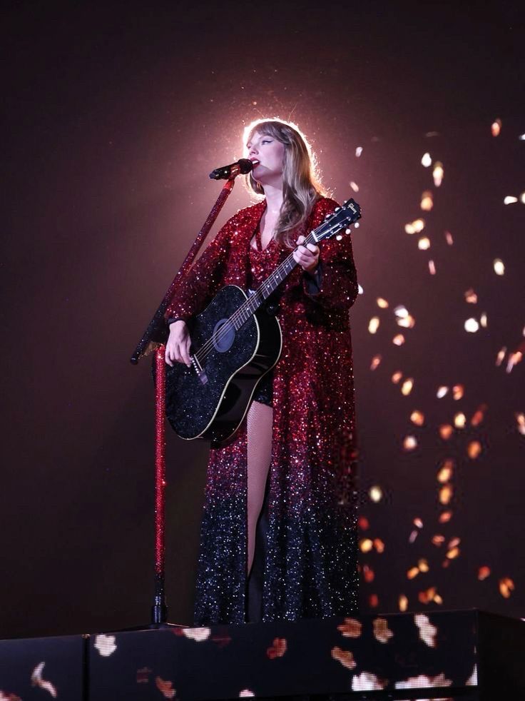 taylor swift performing atw