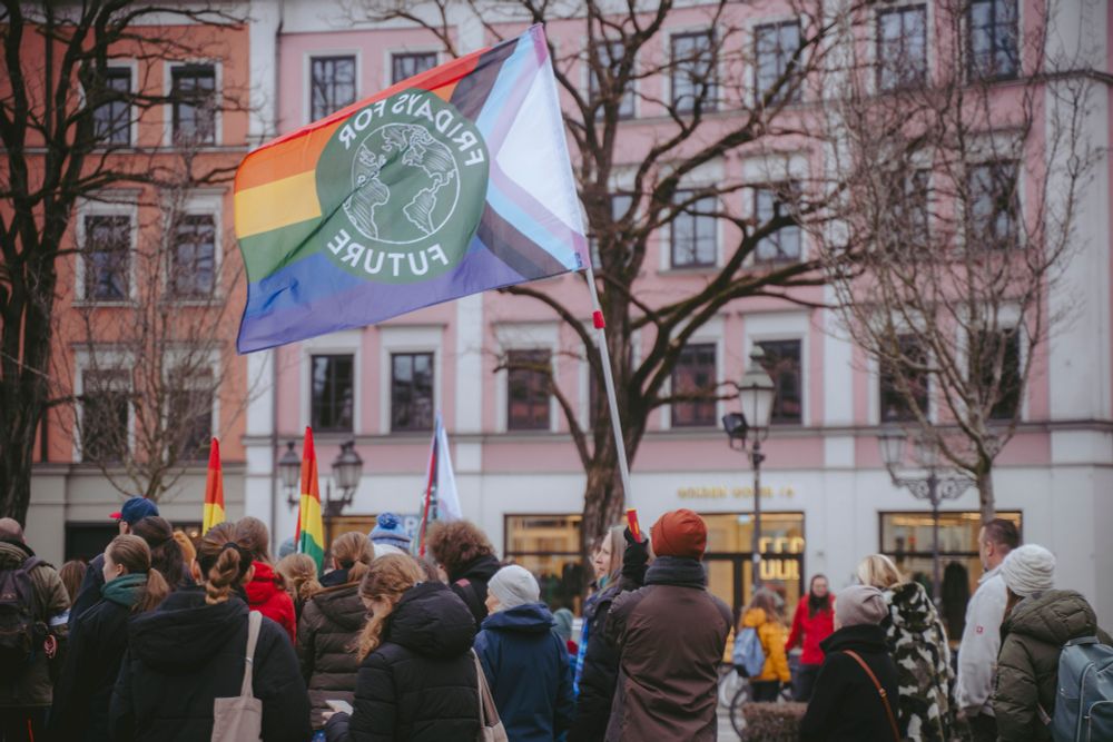 Fridays for Future Fahne am Gärtnerplatz