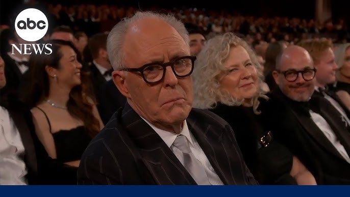 John Lithgow desaprueba todo esto.