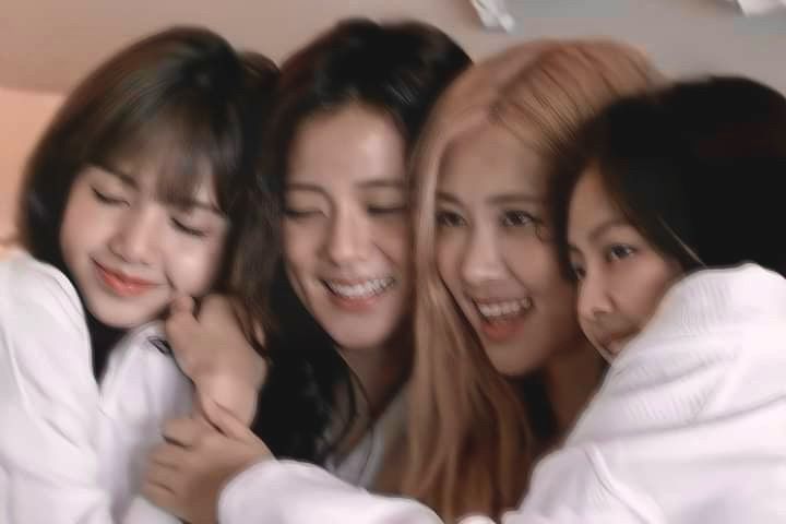 lisa, jisoo, rosé, jennie of blackpink 