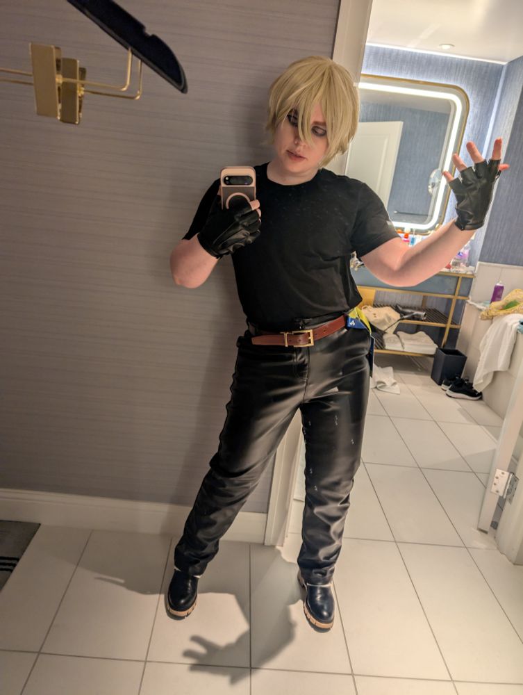 Rock Howard cosplayer posing