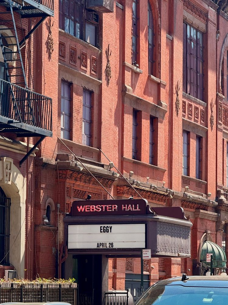 apparently someone named “eggy” is playing at webster hall 