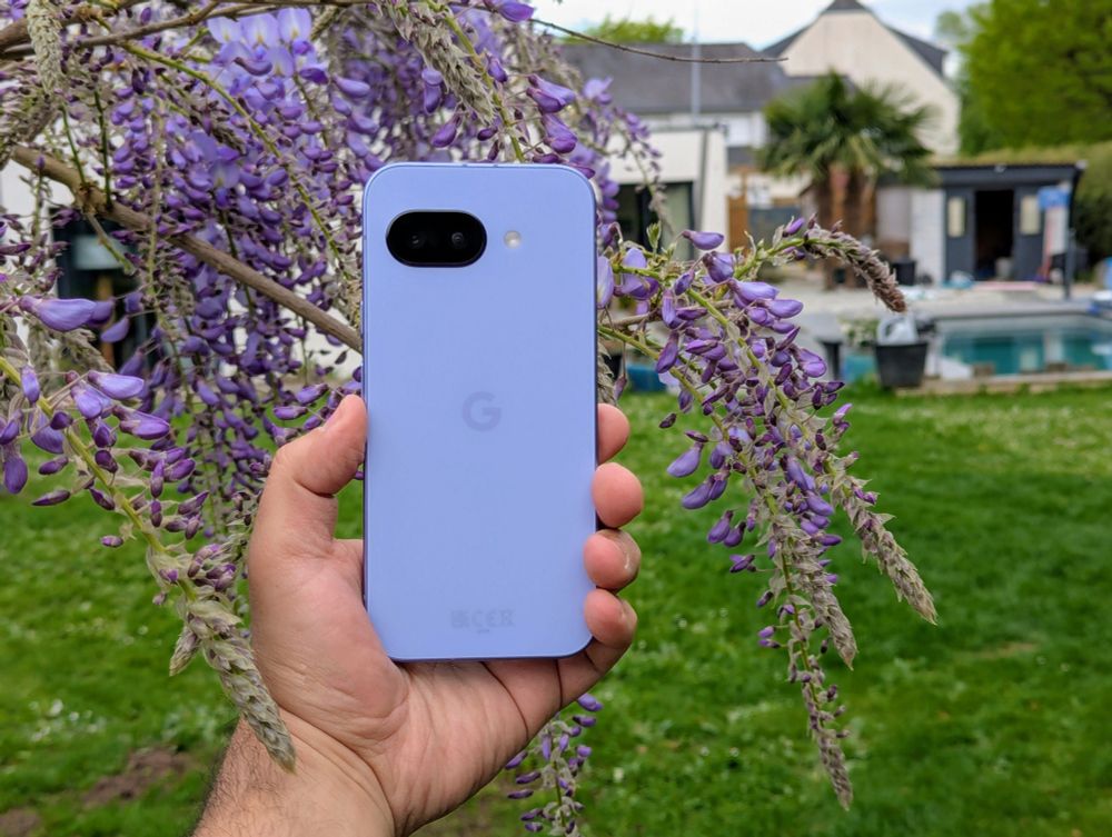 Wassim's new Pixel 9a in Iris color.