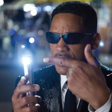 Will Smith from MiB will a neuralyzer