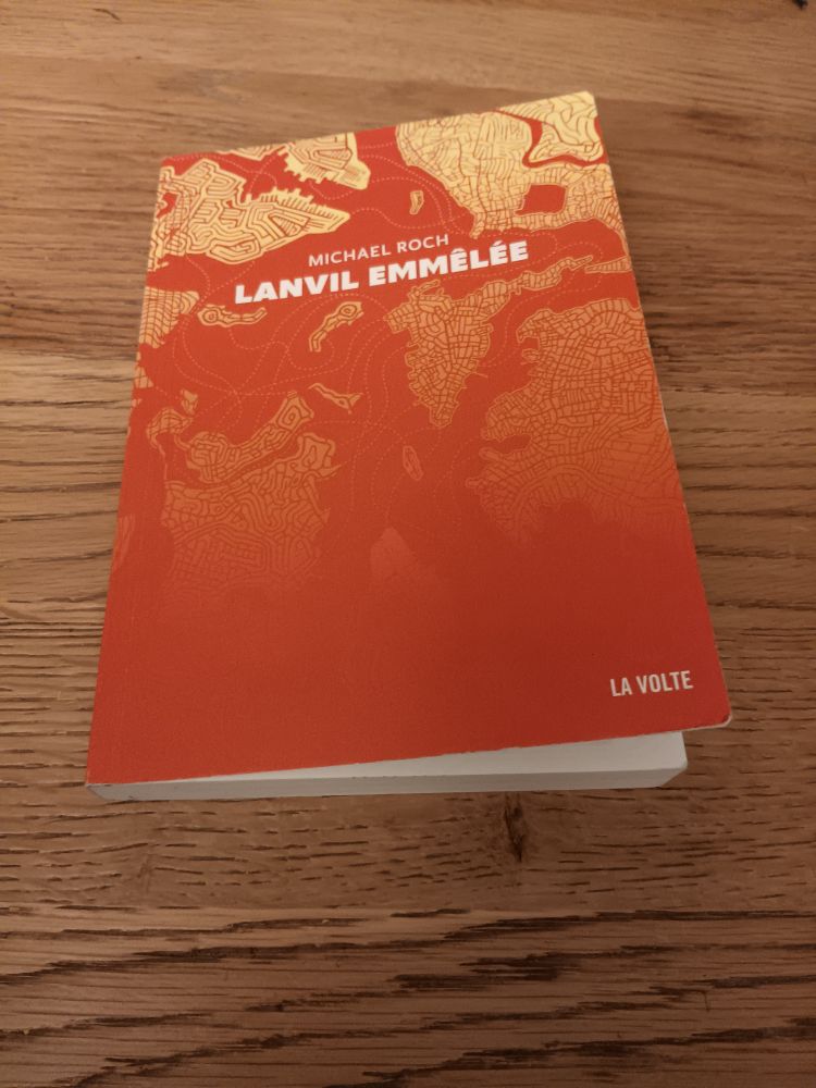 Couverture du livre "Lanvil emmêlée" aux éditions La Volte