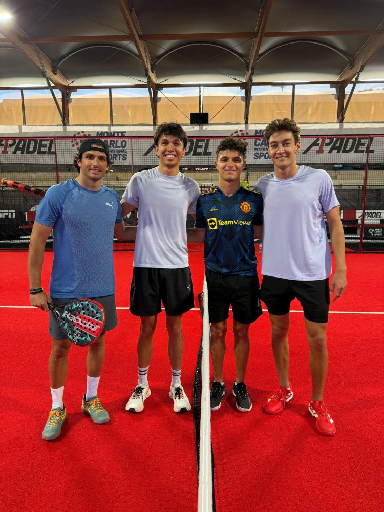 Carlos Sainz, Alex Albon, Lando Norris and George Russell at a panel court 