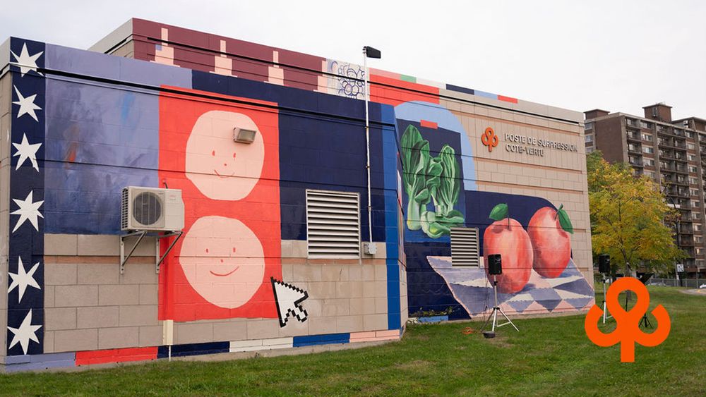 Parmi les projets réalisés en 2024, la murale Courtepointe de Cyrielle Tremblay située au 1, boulevard de la Côte-Vertu, célèbre le vivre-ensemble pour souligner la richesse culturelle et historique de Saint-Laurent.