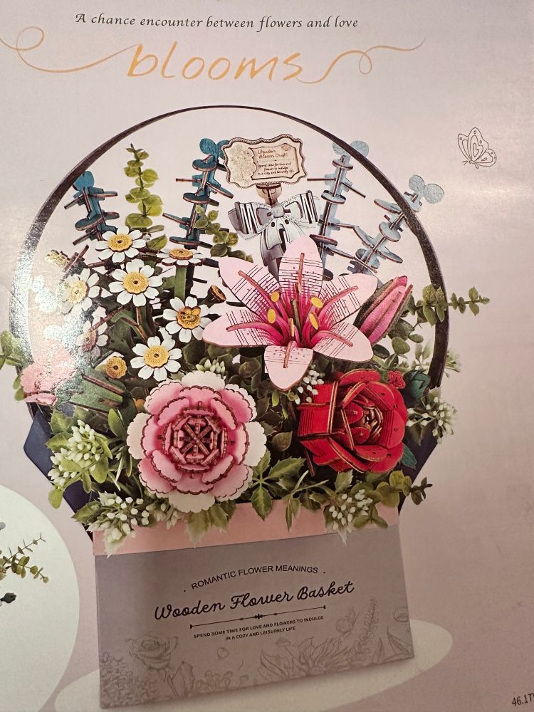 Wooden bouquet with original colors. 