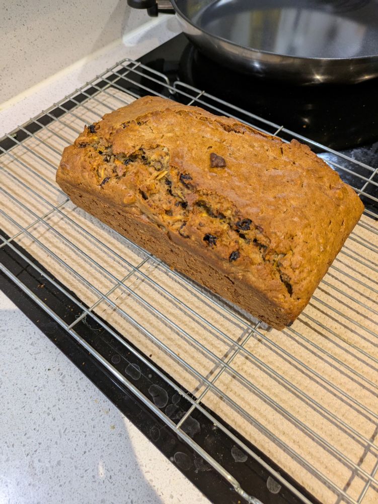 Courgette & walnut loaf 