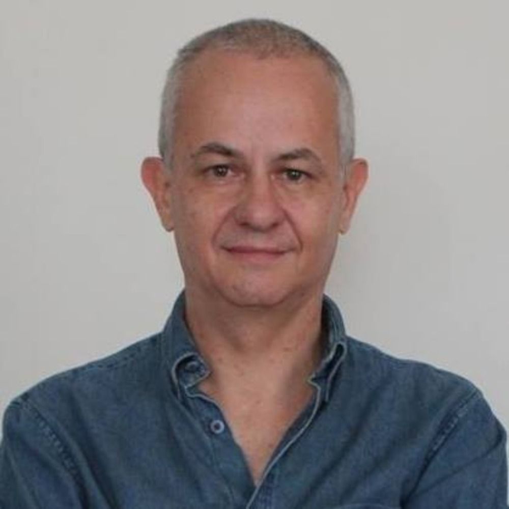 Paulo Cesar Paschoalini - escritor brasileiro [brazilian writer]