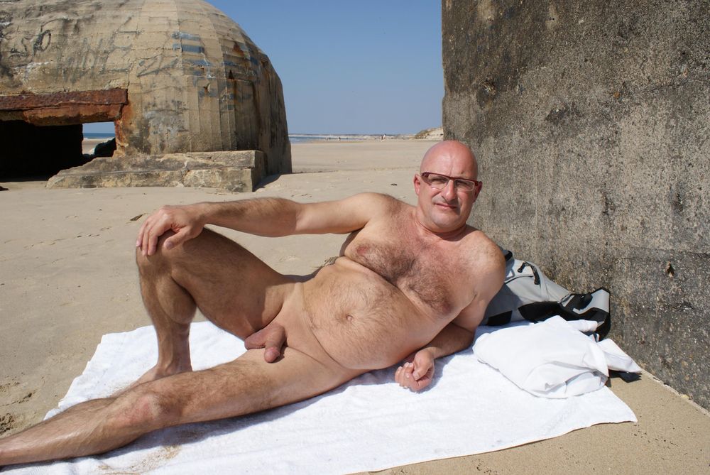 Moi nu à la plage naturiste 