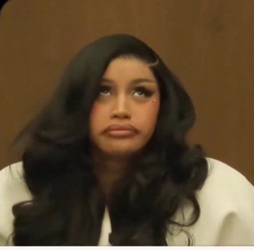 Cardi B excellent eye-roll 