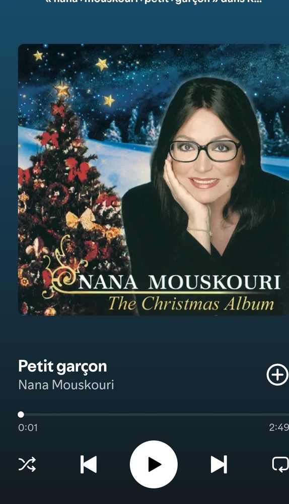 Chanson de noel de la plus grande et talentueuse chanteuse du cosmos intersidéral
