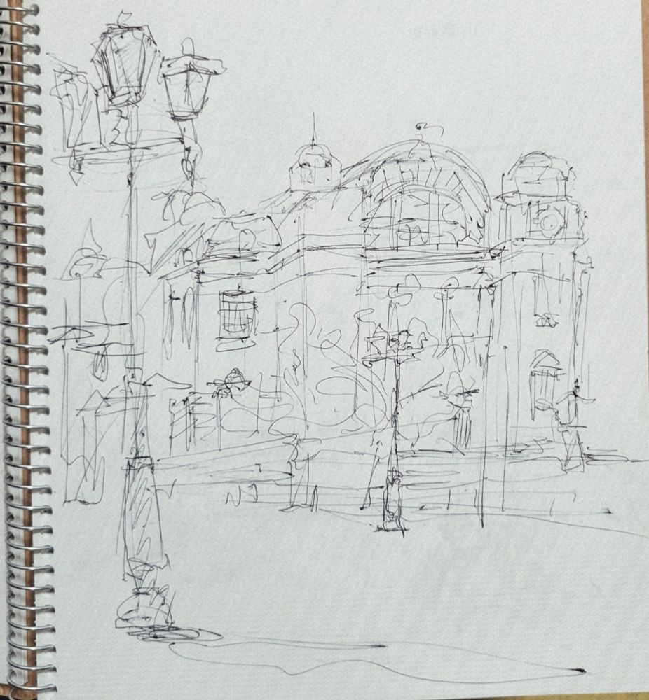 おしゃべりマダムと遭遇した時の絵。中央公会堂。
万博は8回ほど通って、さいたまスーパーアリーナにはビヨンセとブルーノマーズ聴きに行ったことあるらしい。すごい。