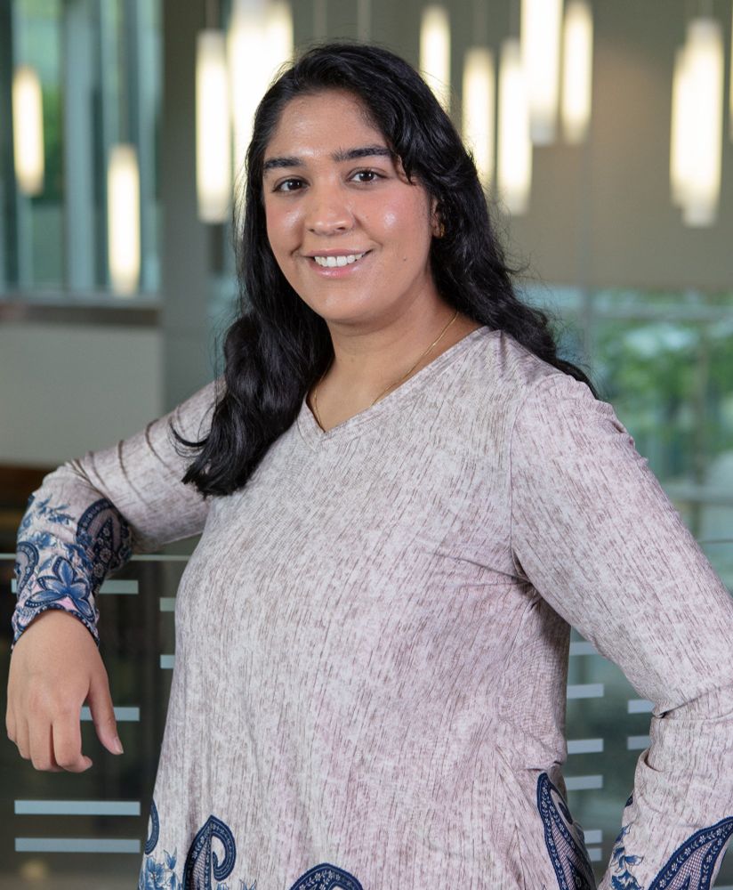 Eishani Sokolowski headshot.