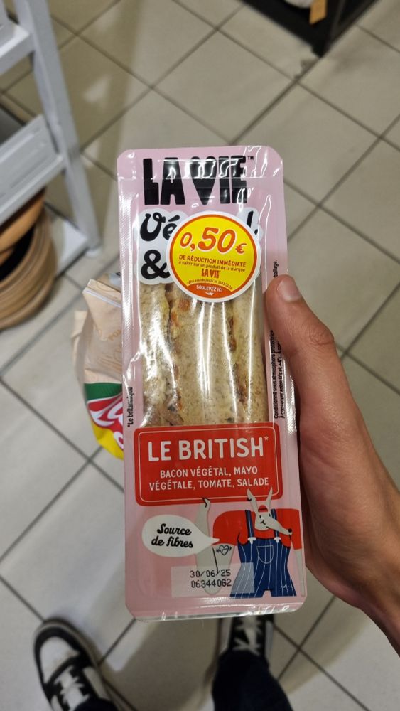 Photo de mon sandwich veggie lavie le british avec une réduction de 50 centimes dessus