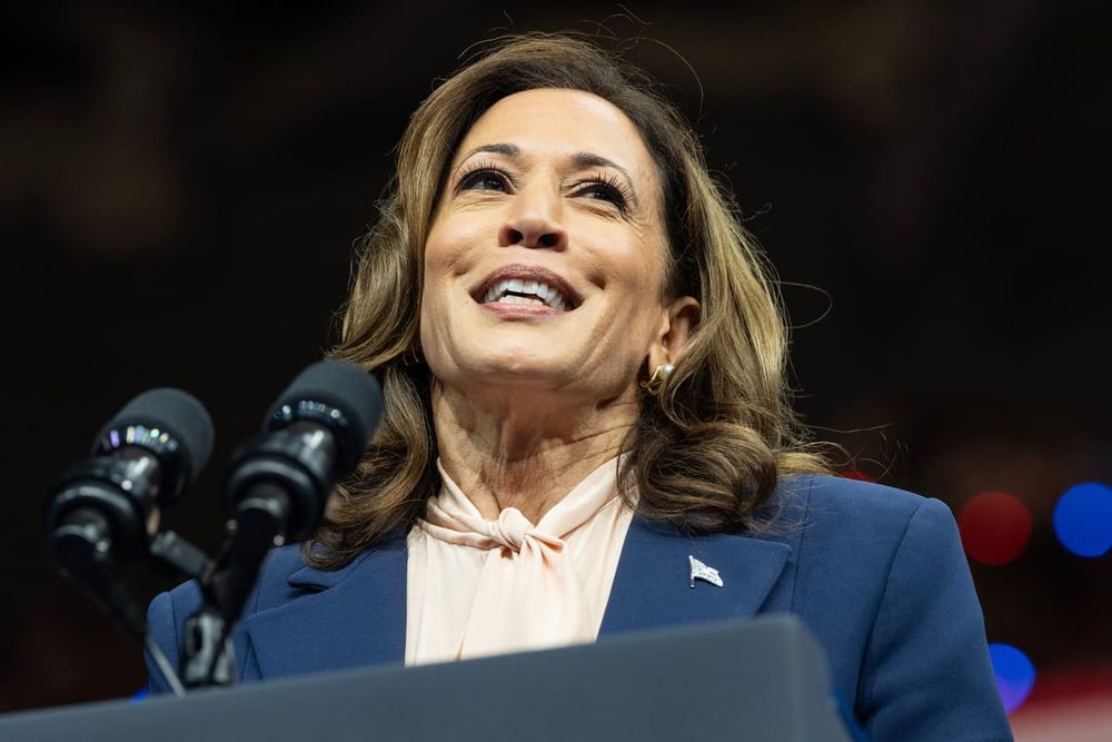 Kamala Harris avoids the communication traps