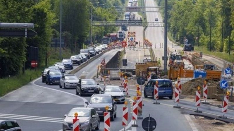 Le trafic réduit à une seule voie sur le ring extérieur à Léonard ce week-end