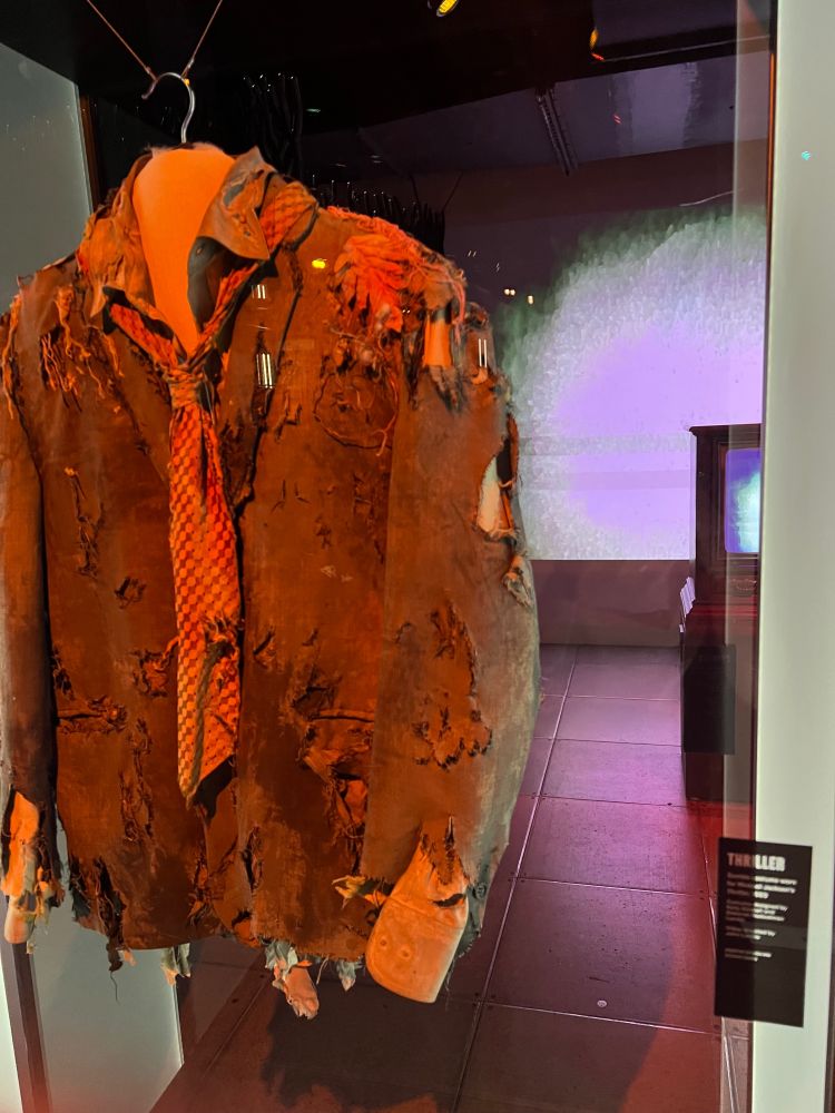 Tattered zombie suit and tie from Michael Jackson’s ‘Thriller’ music video. 