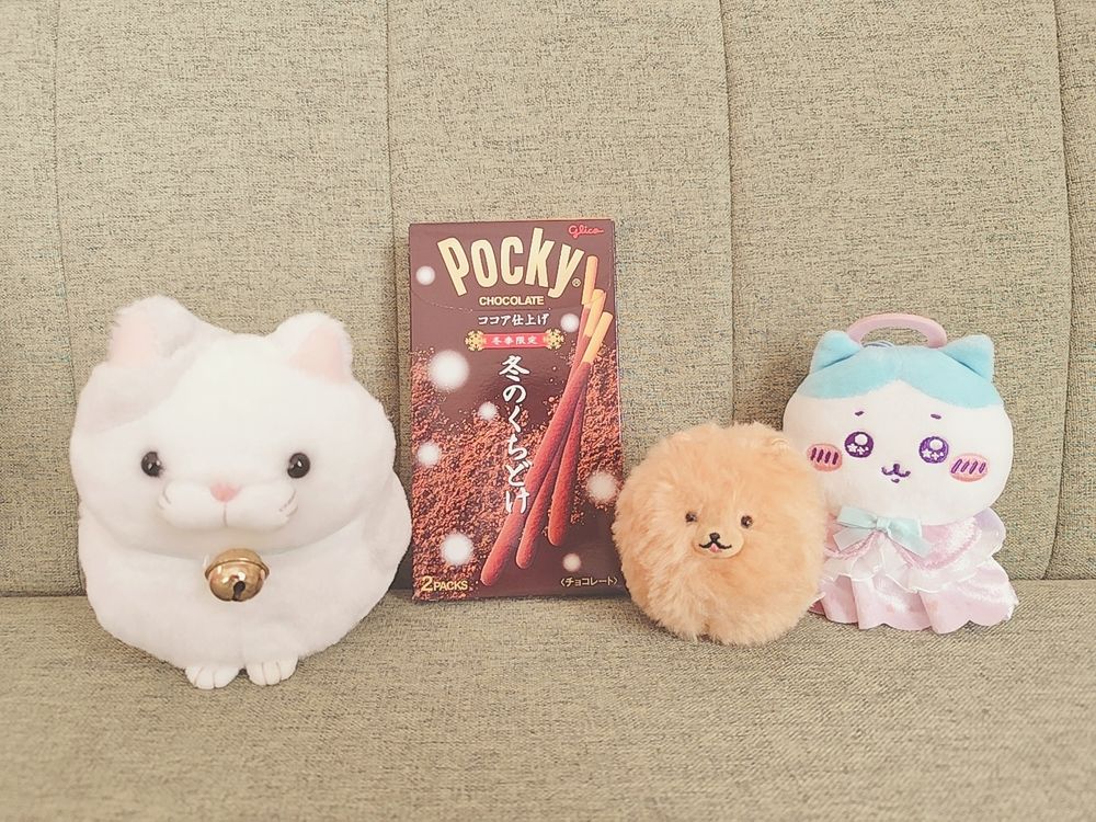 ぬいぐるみ　ぬい撮り　ぬい活　ちいかわ　ハチワレ　冬のくちどけポッキー