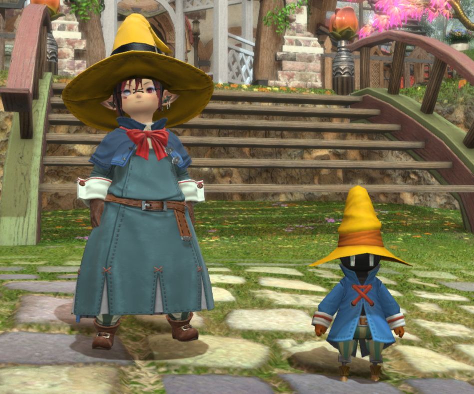 a lalafell dressed up as FFIX's Vivi with a mammet named Gigi that is basically Vivi
