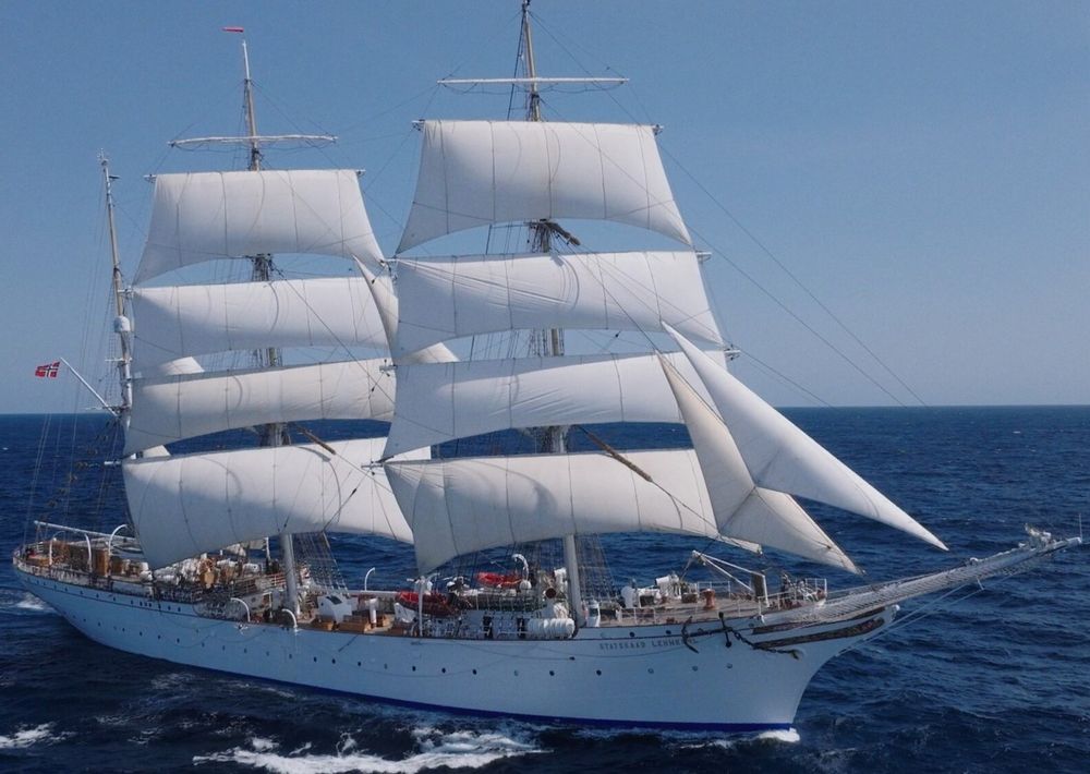 Norwegian tall ship Statsraad Lehmkuhl: this remarkable vessel is home to ESA’s six-week Advanced Ocean Training Course, which involves a transformative journey from Norway to France where next-generation researchers have been immersed in the world of ocean science.
