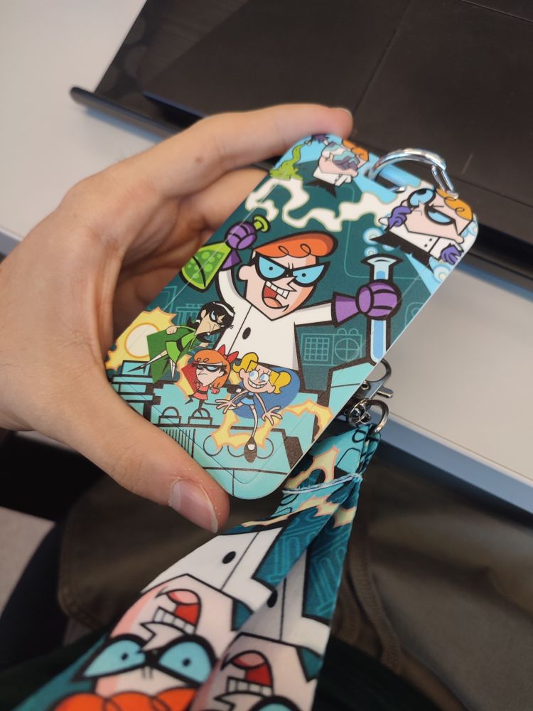 Funda para tarjeta del Laboratorio de Dexter con Dexter y tres tíos disfrazados de las supernenas