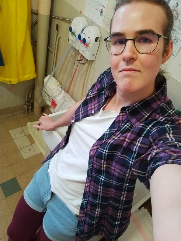 Selfie en revenant de pause, dans le local ménage.