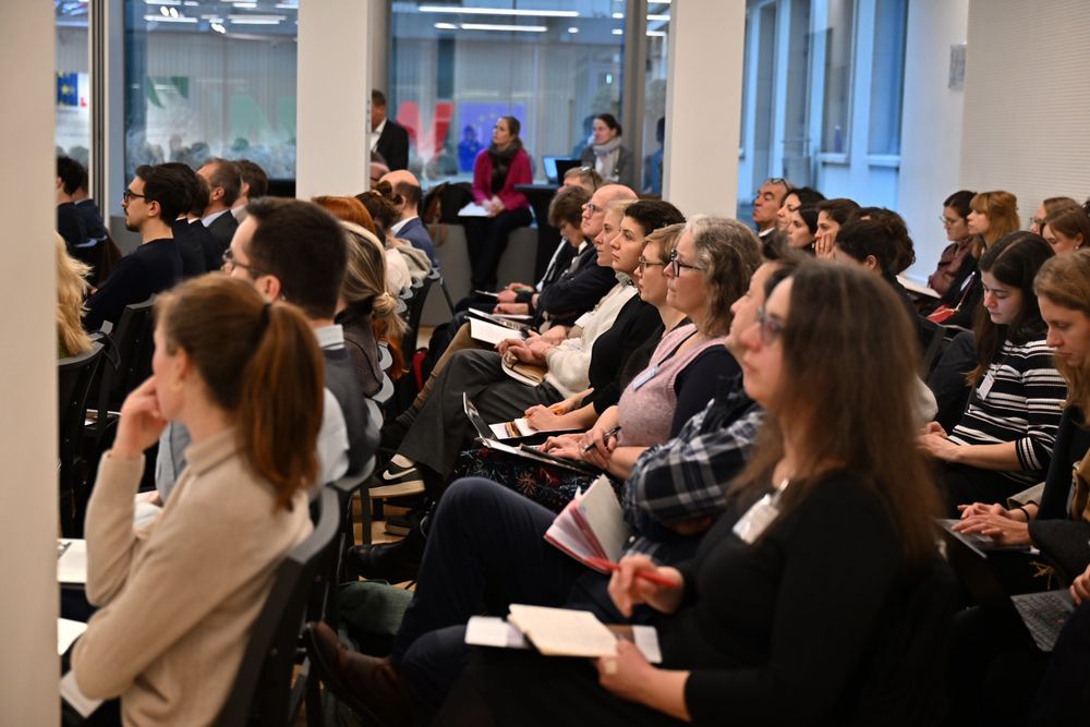 View into the audience. About 120 participants were taking part in the event.
