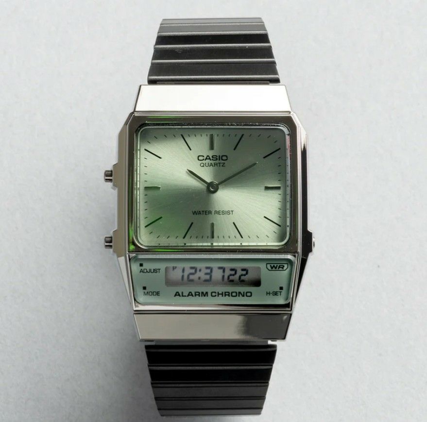 ミントグリーンのガラスが填め込まれたレクタンギュラーウォッチ、キーライムパイのようにかわいい