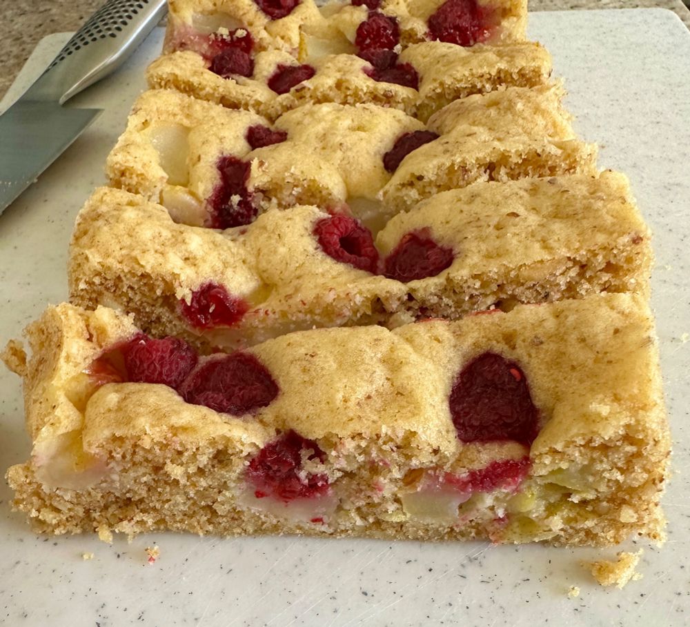 Pear & raspberry cake. https://walnutkitchengarden.co.uk/?p=2871 