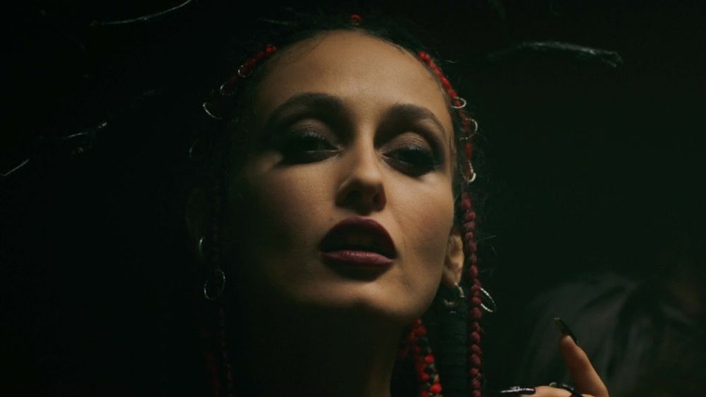 Apashe - Witch (ft. Alina Pash)