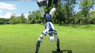 R1 Roboter im Handstand