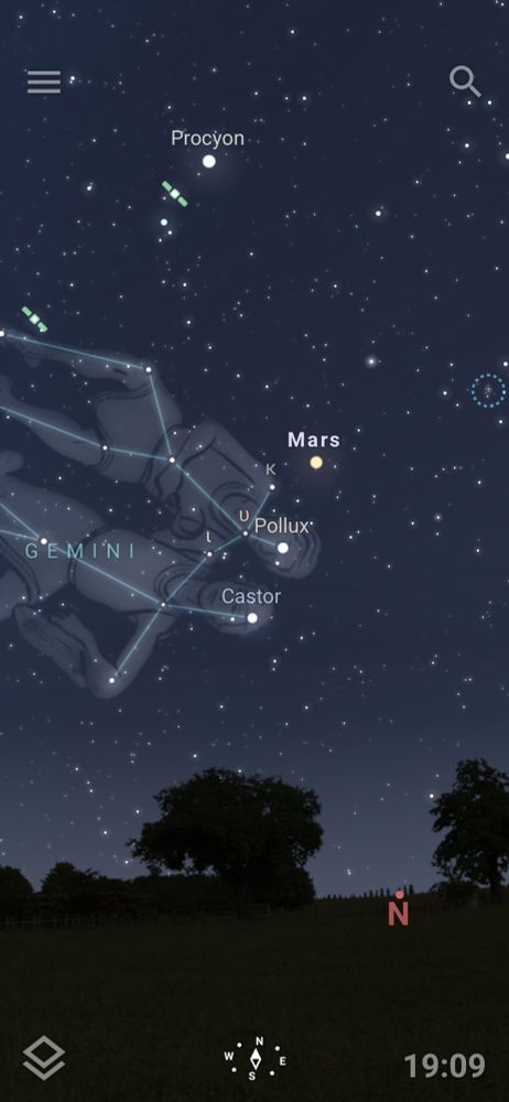 Image from Stellarium: Castor, Pollux and Mars in a line 