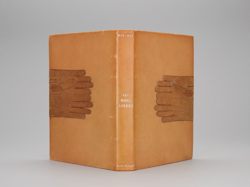Mary Reynolds Free Hands: Drawings illustrated by the poems of Paul Éluard.