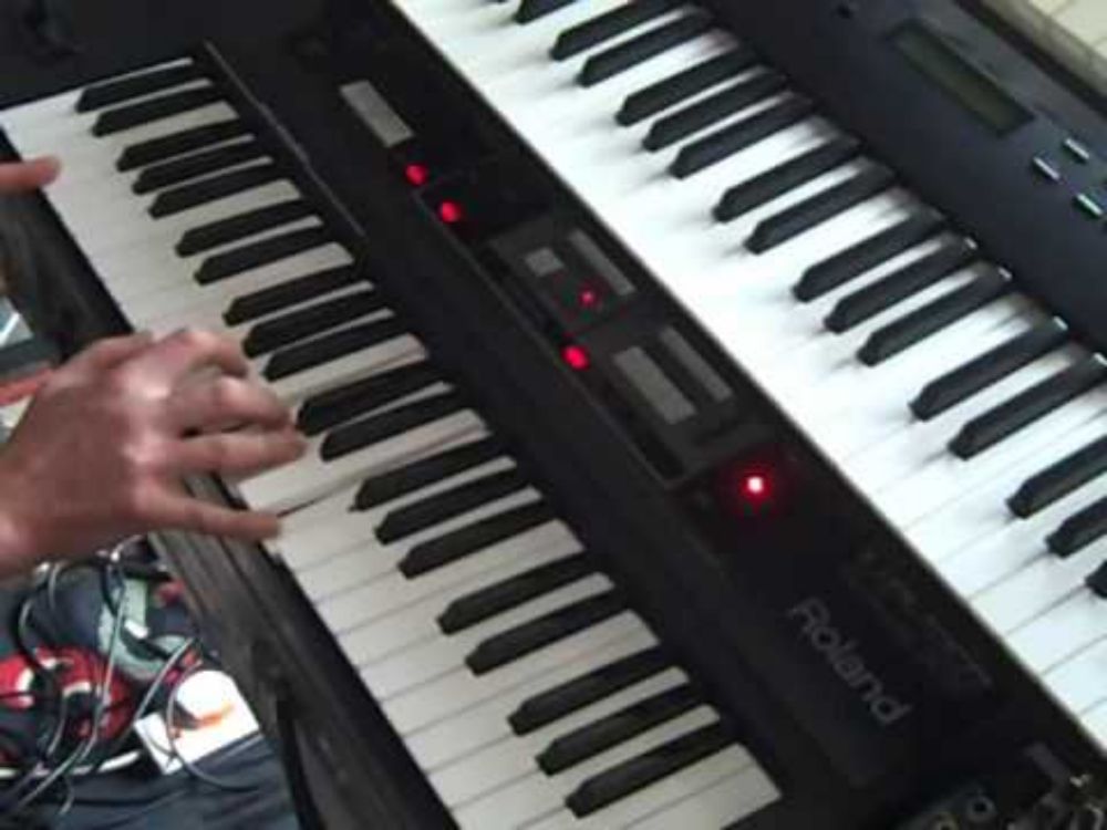 MR BLUE SKY VOCODER CHORDS.TERRY MILES.LESSON.TUITION.E.L.O.ROLAND VP550